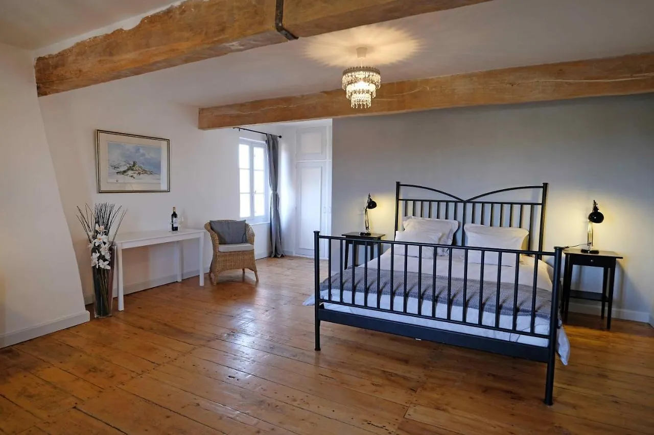 *** Frühstückspension Chambres D'Hotes Au Chateau Saint-Nicolas-de-la-Grave Frankreich